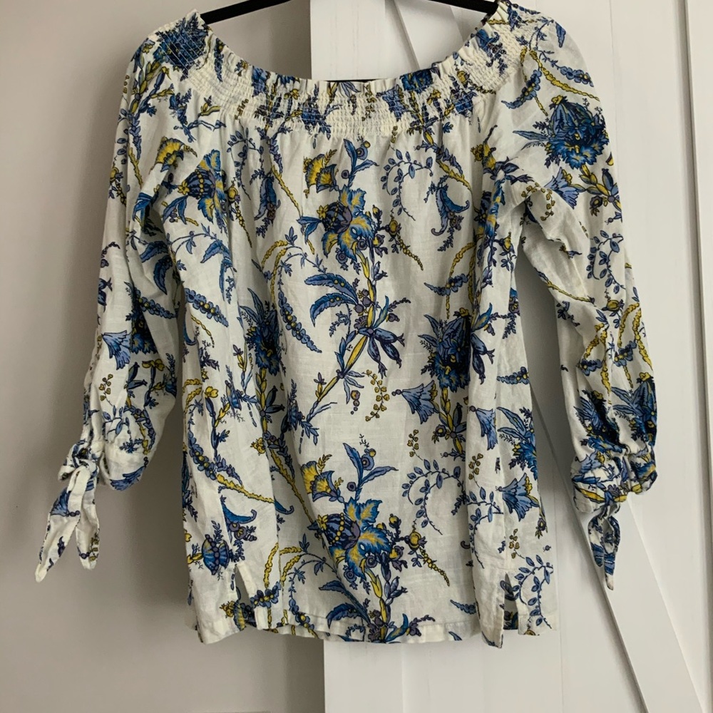 Loft cotton top with smocked neckline.